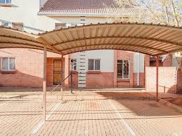 2 Bedroom Property for Sale in The Orchards Gauteng