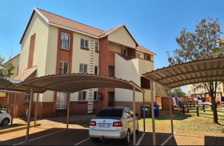 2 Bedroom Property for Sale in The Orchards Gauteng