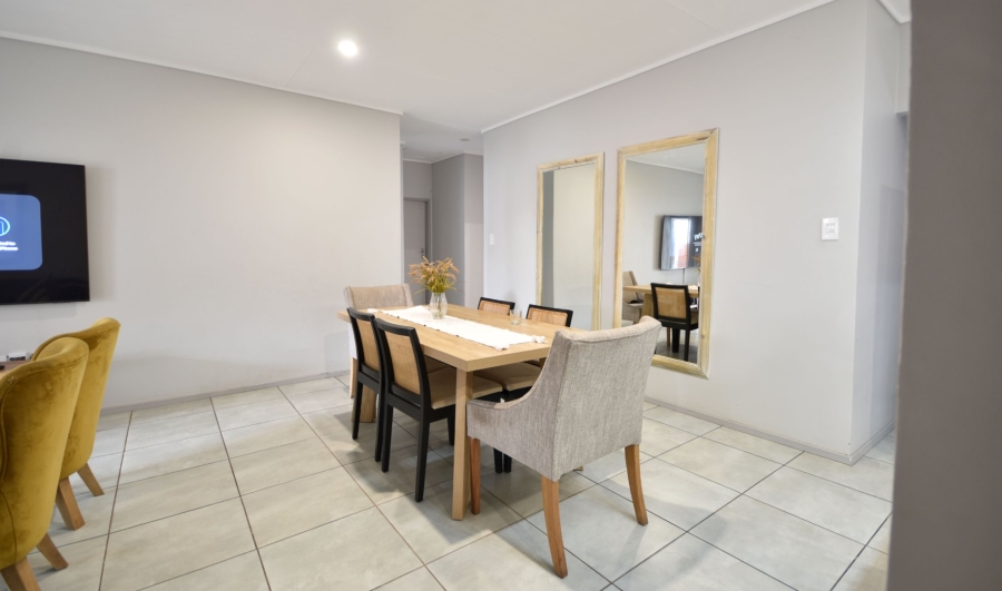 To Let 3 Bedroom Property for Rent in Amberfield Gauteng
