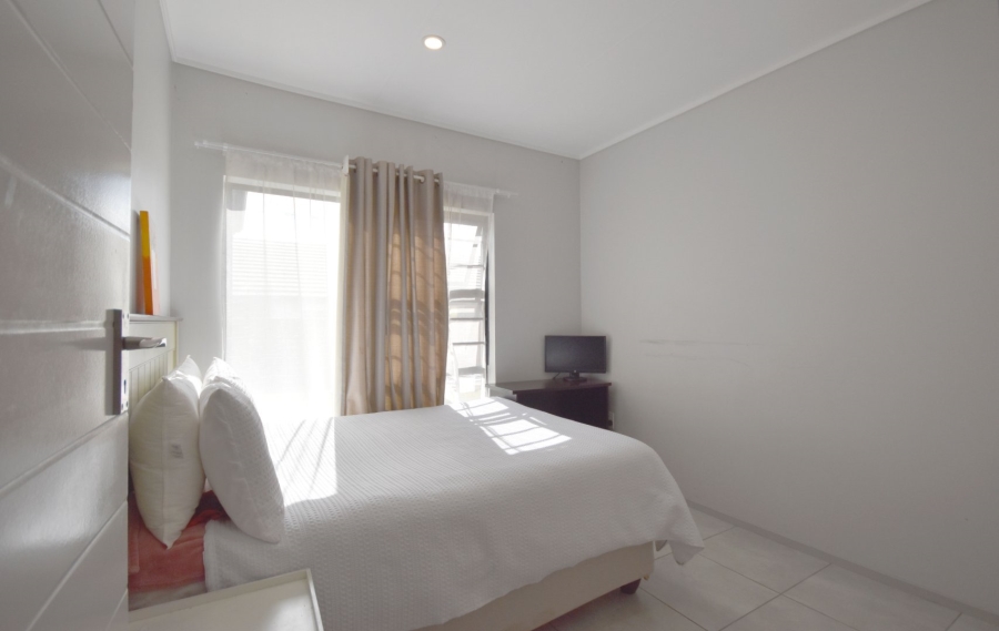 To Let 3 Bedroom Property for Rent in Amberfield Gauteng