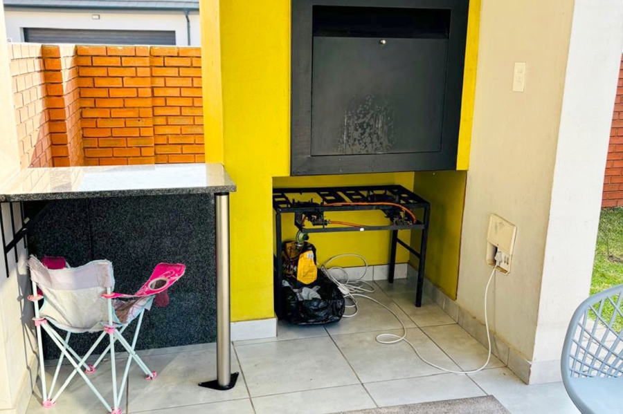 To Let 3 Bedroom Property for Rent in Amberfield Gauteng