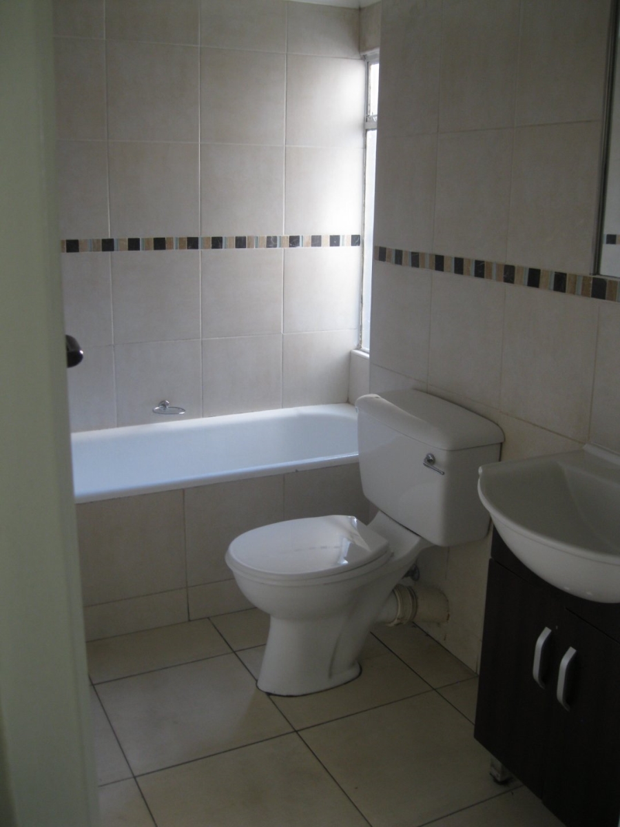 To Let 3 Bedroom Property for Rent in Riviera Gauteng
