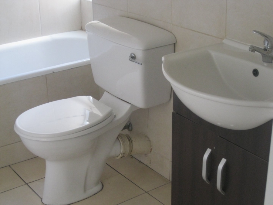 To Let 3 Bedroom Property for Rent in Riviera Gauteng