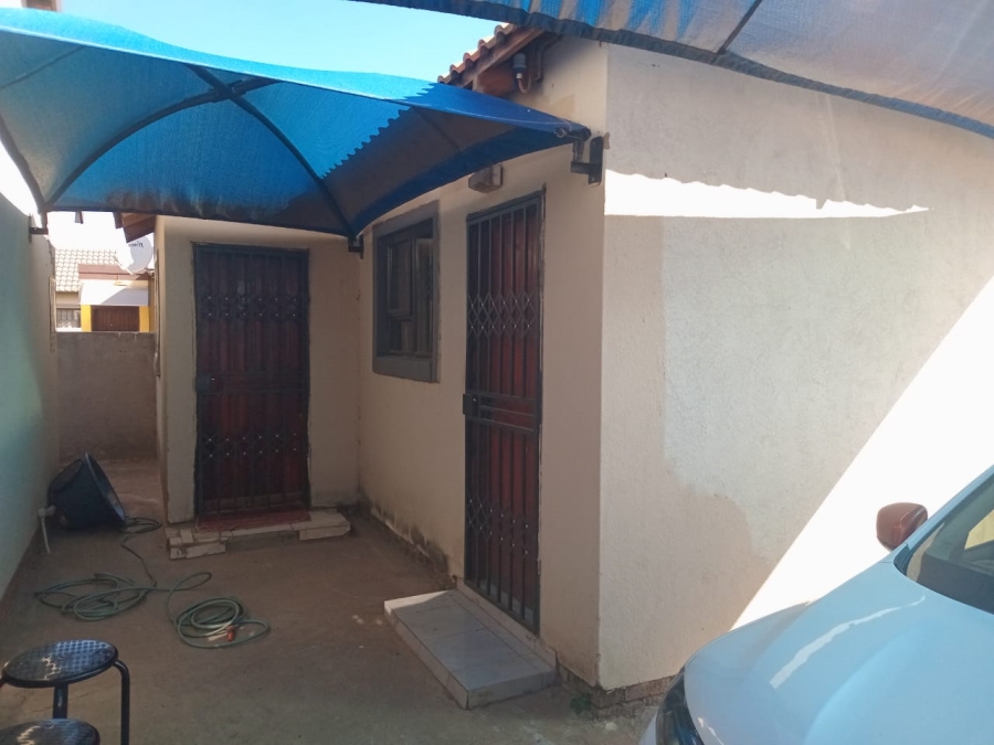 2 Bedroom Property for Sale in Modder East Gauteng