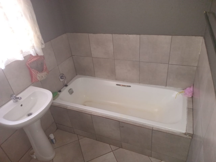 2 Bedroom Property for Sale in Modder East Gauteng