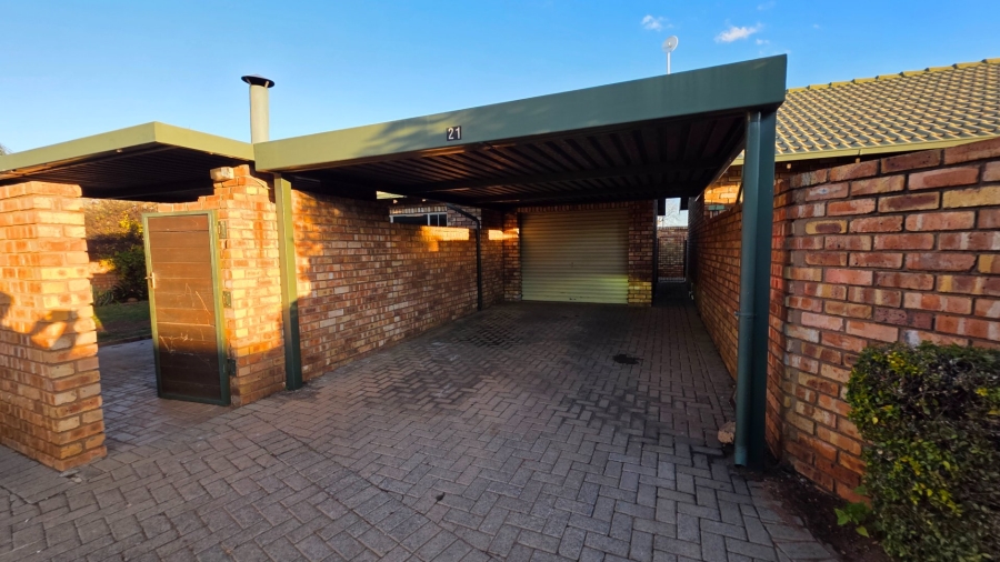 To Let 2 Bedroom Property for Rent in Wierda Park Gauteng