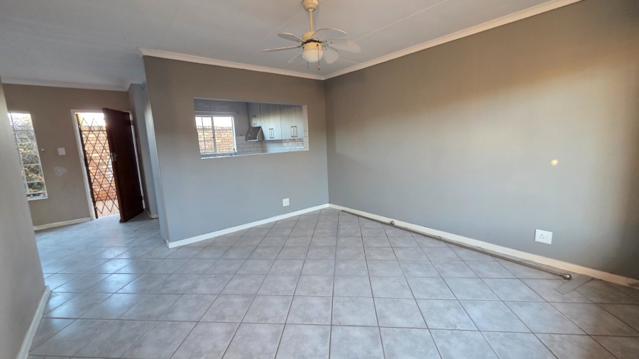 To Let 2 Bedroom Property for Rent in Wierda Park Gauteng