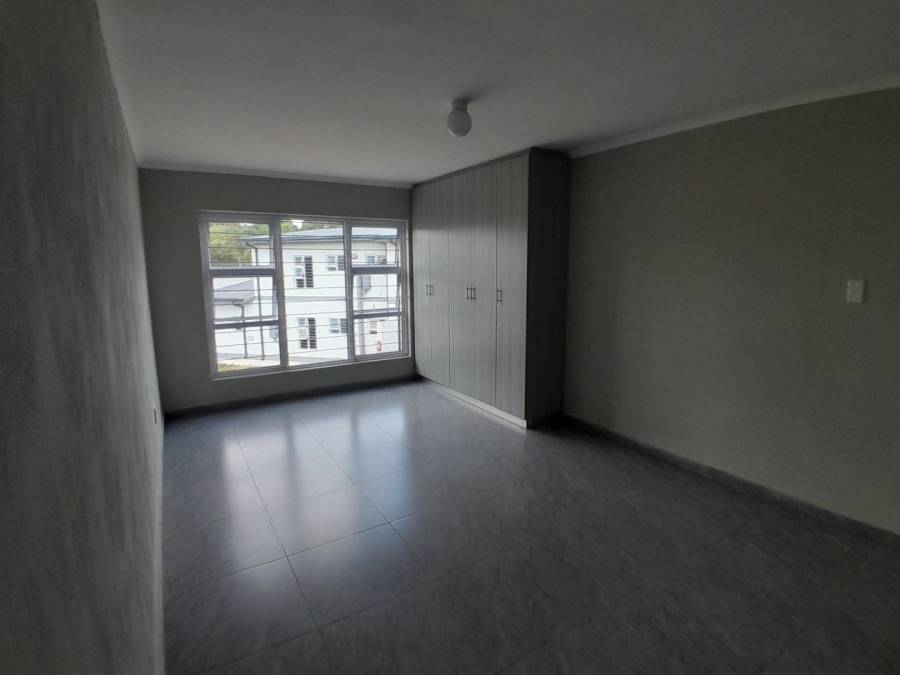 To Let 3 Bedroom Property for Rent in Glen Austin Gauteng
