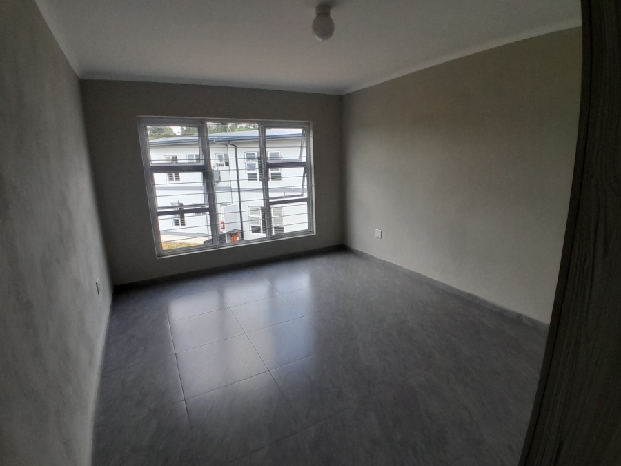 To Let 3 Bedroom Property for Rent in Glen Austin Gauteng