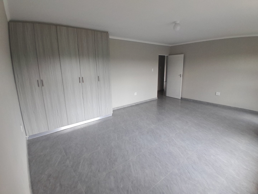 To Let 3 Bedroom Property for Rent in Glen Austin Gauteng
