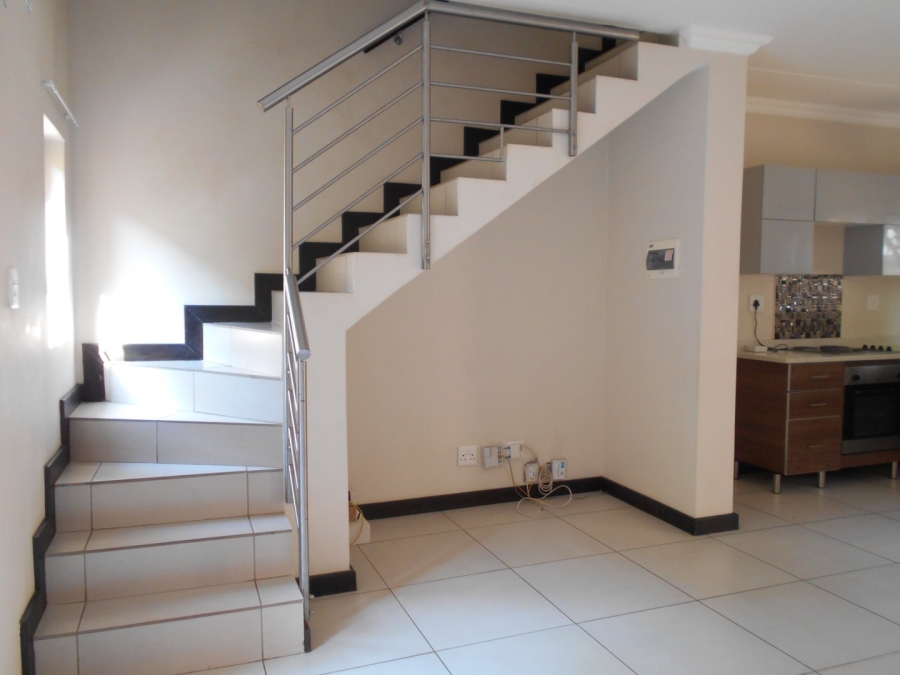 To Let 2 Bedroom Property for Rent in Amberfield Gauteng