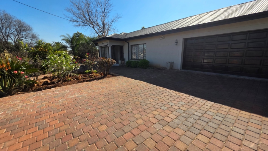 4 Bedroom Property for Sale in Erasmia Gauteng