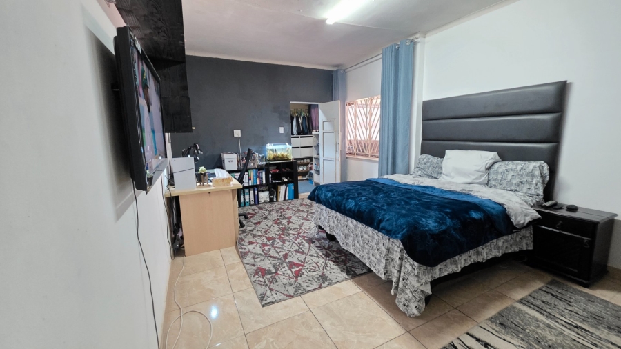 4 Bedroom Property for Sale in Erasmia Gauteng