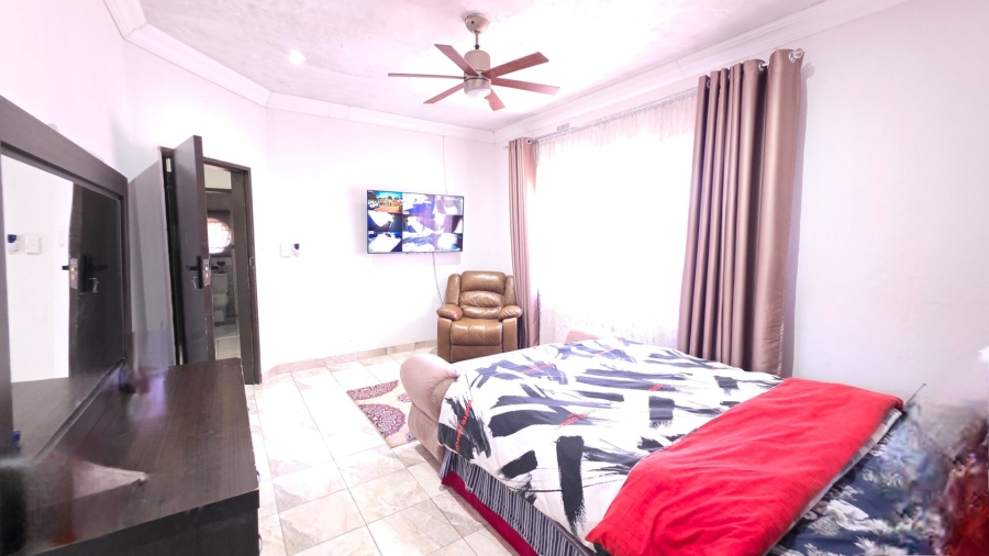 4 Bedroom Property for Sale in Erasmia Gauteng