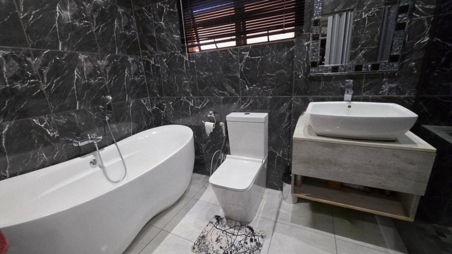 4 Bedroom Property for Sale in Erasmia Gauteng