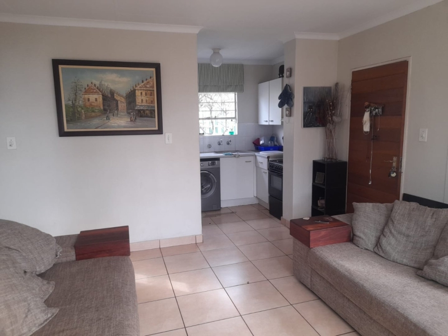 To Let  Bedroom Property for Rent in Fairland Gauteng