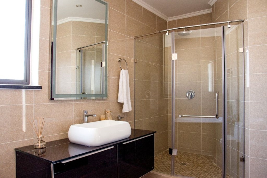 To Let 3 Bedroom Property for Rent in Fourways Gauteng