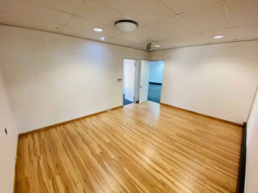 To Let commercial Property for Rent in Strubensvallei Gauteng