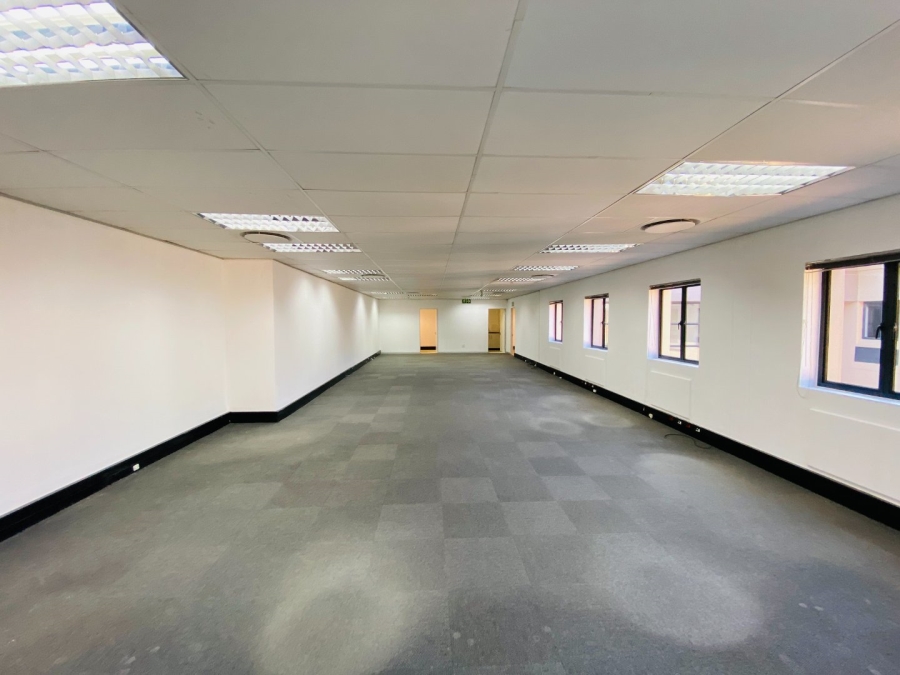 To Let commercial Property for Rent in Strubensvallei Gauteng