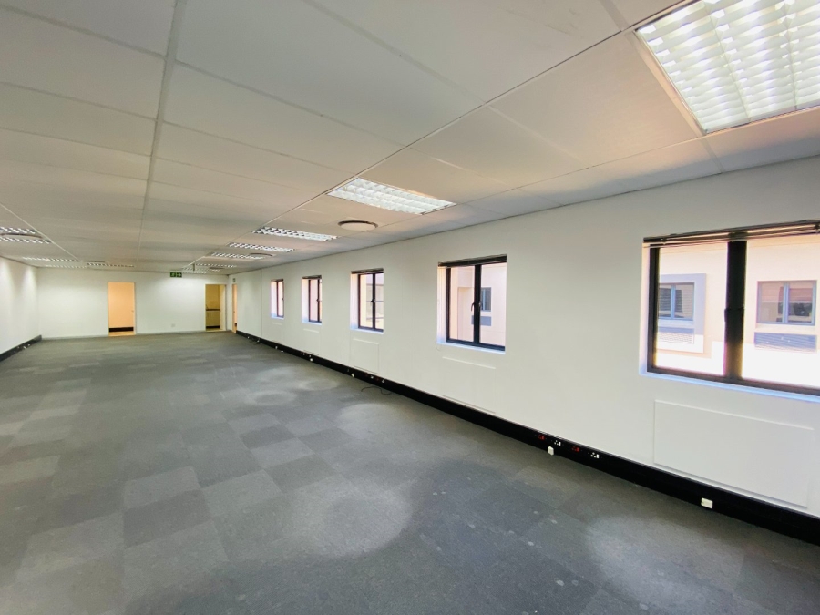 To Let commercial Property for Rent in Strubensvallei Gauteng
