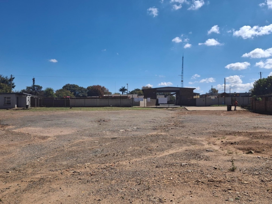 To Let commercial Property for Rent in Pomona Gauteng