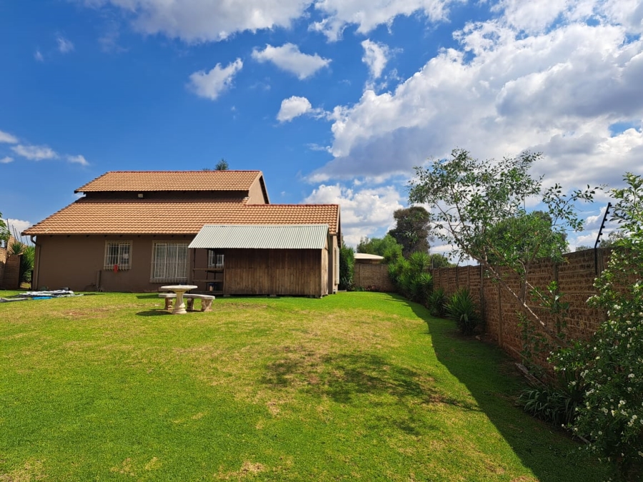  Bedroom Property for Sale in Danie Taljaard Park Gauteng