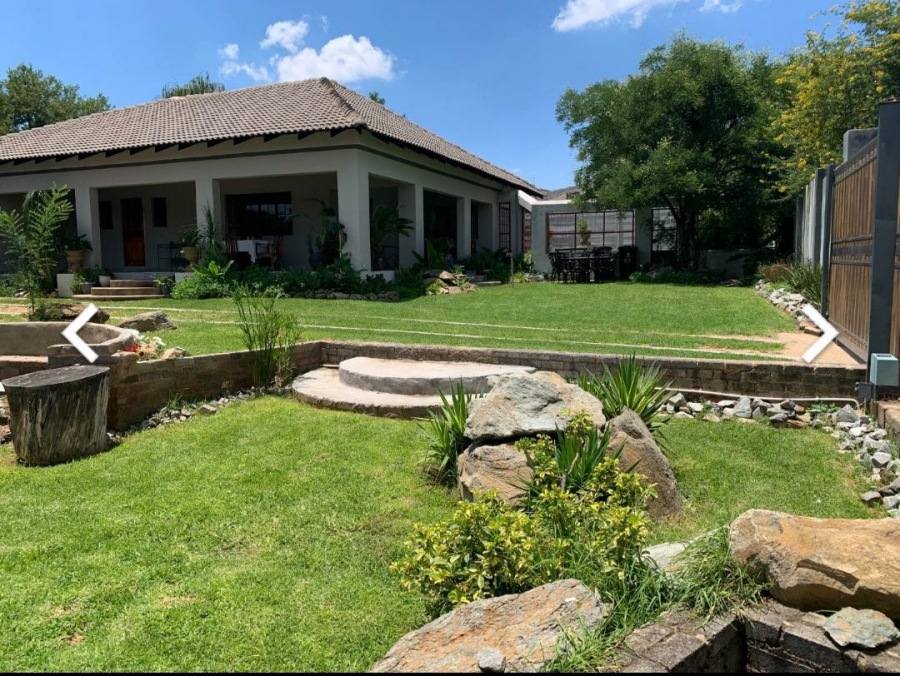 4 Bedroom Property for Sale in Edenvale Central Gauteng