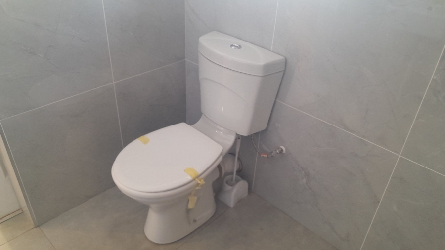 5 Bedroom Property for Sale in Wierda Park Gauteng