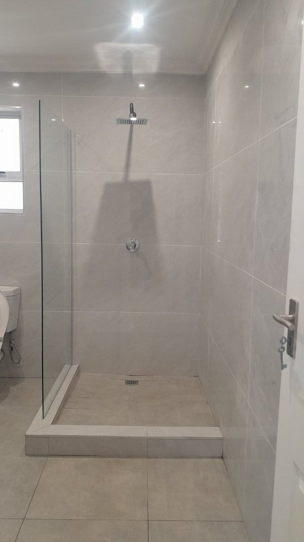 5 Bedroom Property for Sale in Wierda Park Gauteng