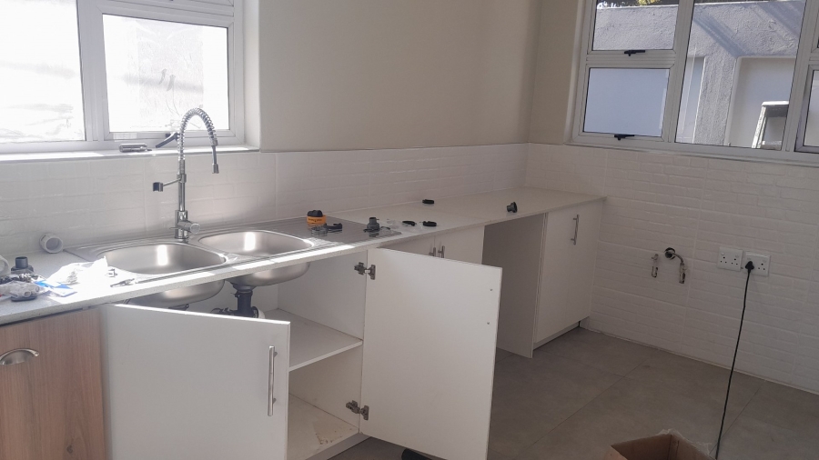 5 Bedroom Property for Sale in Wierda Park Gauteng
