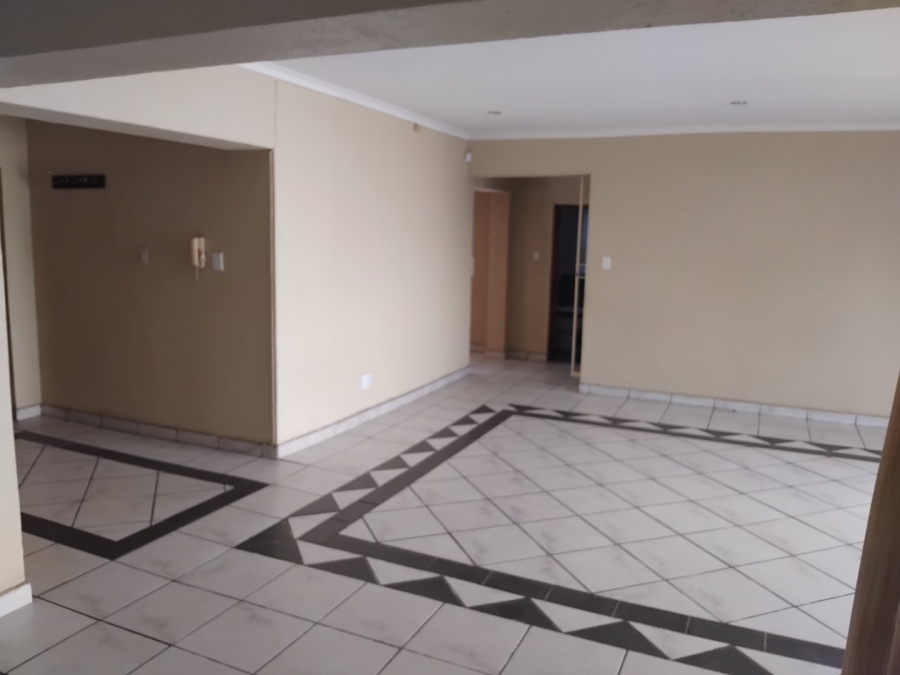 3 Bedroom Property for Sale in Edenvale Central Gauteng