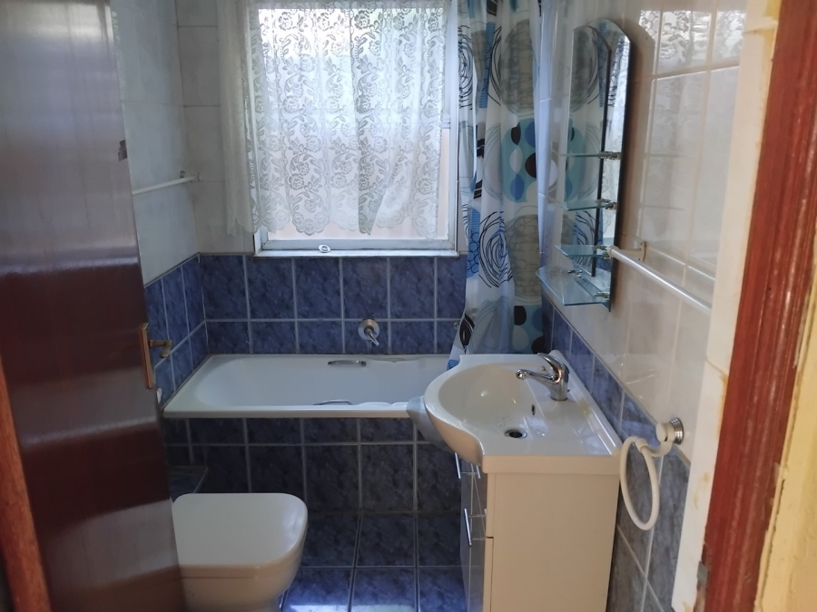3 Bedroom Property for Sale in Edenvale Central Gauteng