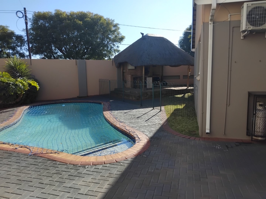4 Bedroom Property for Sale in Sunnyridge Gauteng
