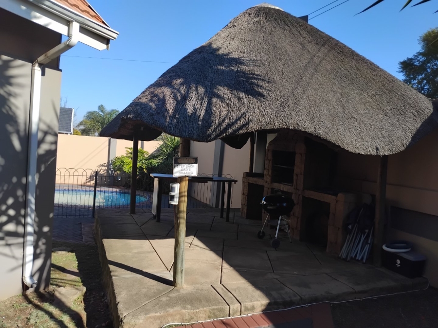4 Bedroom Property for Sale in Sunnyridge Gauteng