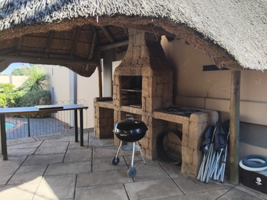 4 Bedroom Property for Sale in Sunnyridge Gauteng