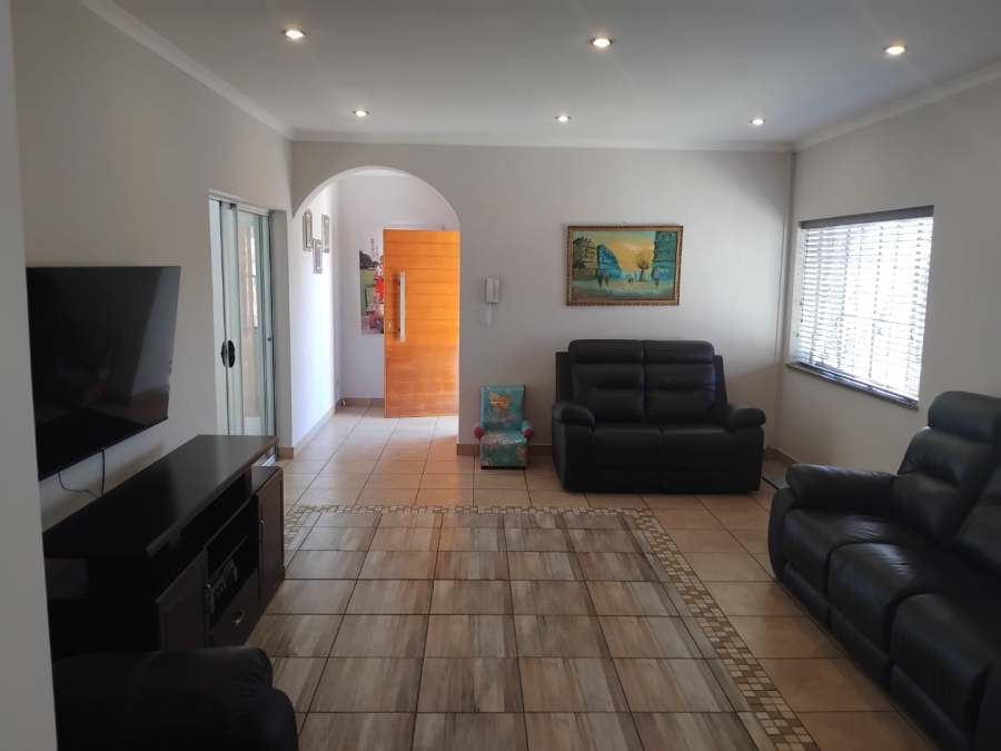 4 Bedroom Property for Sale in Sunnyridge Gauteng