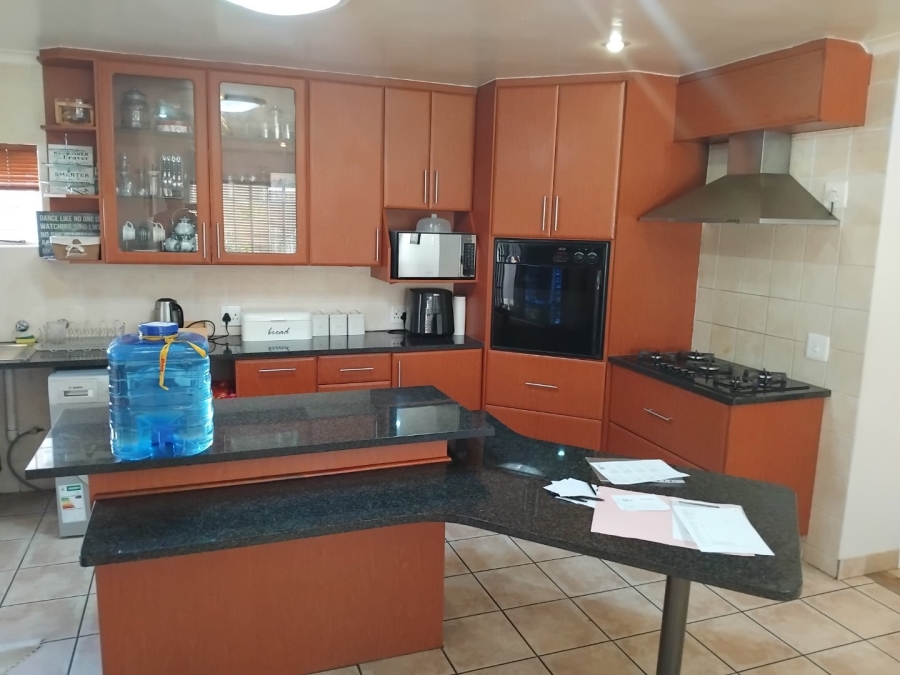 4 Bedroom Property for Sale in Sunnyridge Gauteng