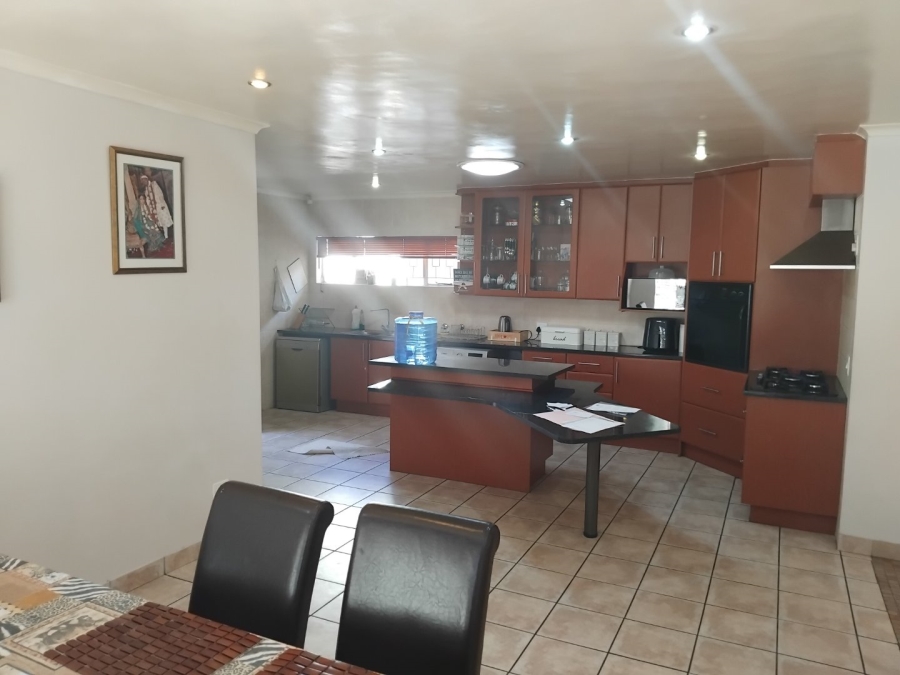 4 Bedroom Property for Sale in Sunnyridge Gauteng