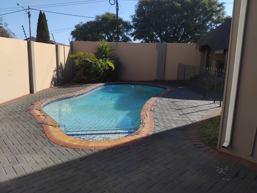 4 Bedroom Property for Sale in Sunnyridge Gauteng