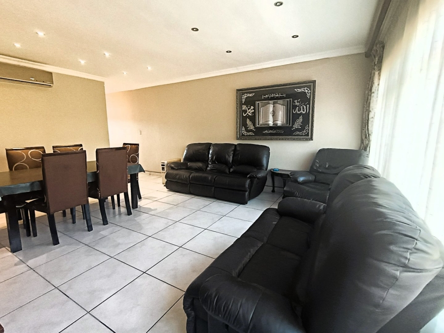 4 Bedroom Property for Sale in Laudium Gauteng