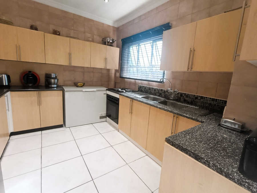 4 Bedroom Property for Sale in Laudium Gauteng