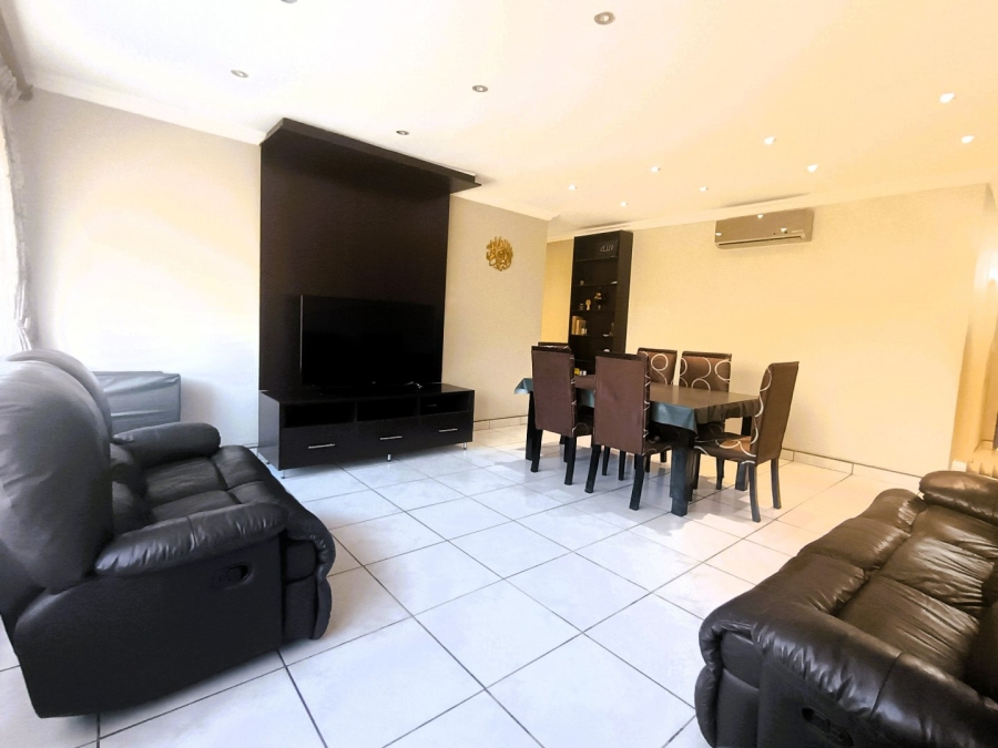 4 Bedroom Property for Sale in Laudium Gauteng