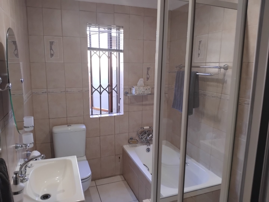 3 Bedroom Property for Sale in Gerdview Gauteng