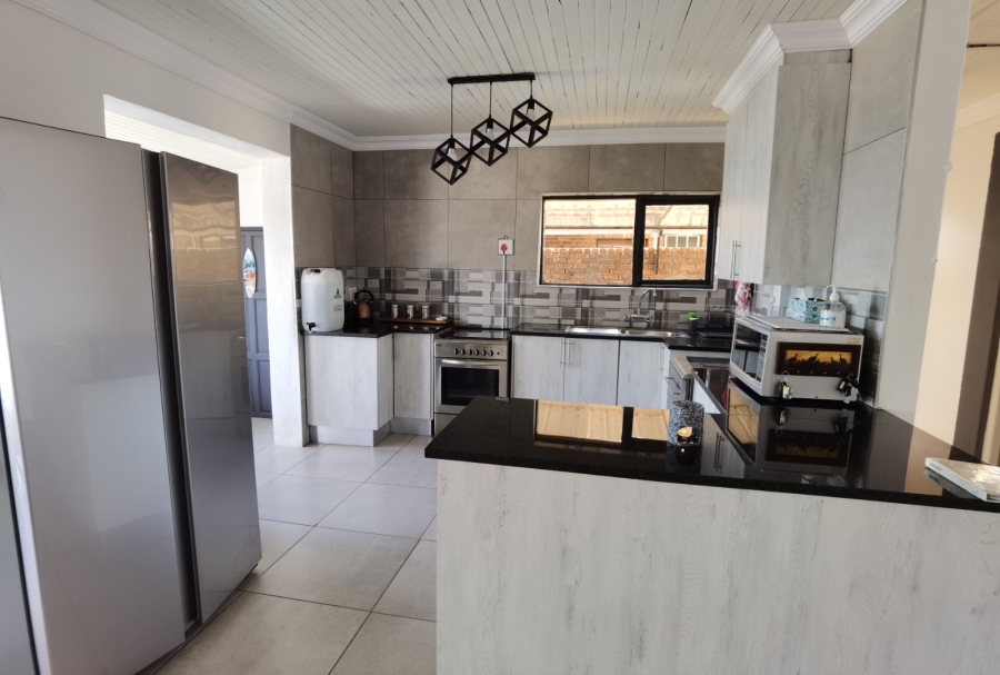 3 Bedroom Property for Sale in Bronkhorstbaai Gauteng