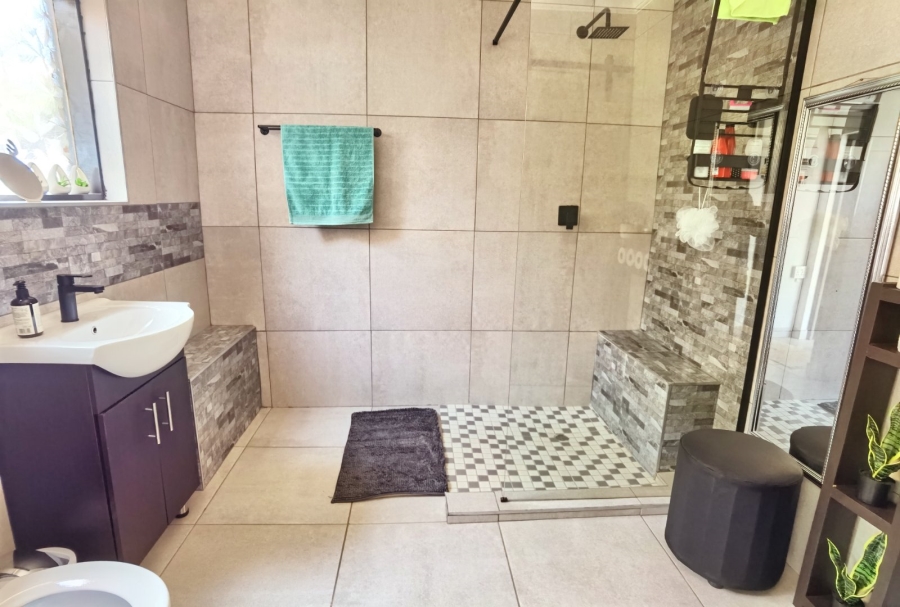 3 Bedroom Property for Sale in Bronkhorstbaai Gauteng