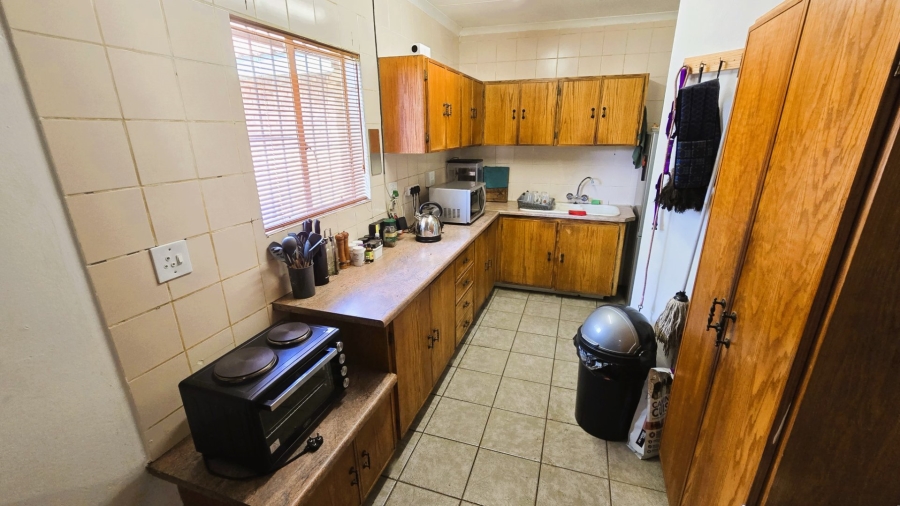 1 Bedroom Property for Sale in Kleinfontein A H Gauteng