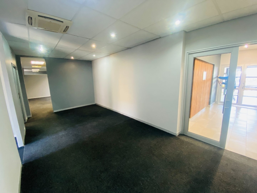 To Let commercial Property for Rent in Strubensvallei Gauteng