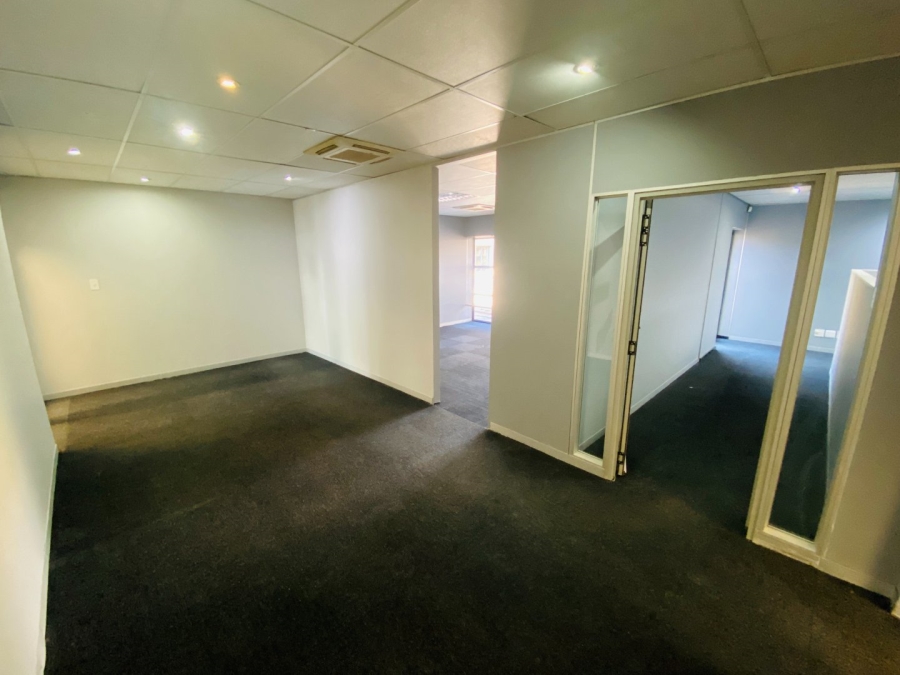To Let commercial Property for Rent in Strubensvallei Gauteng