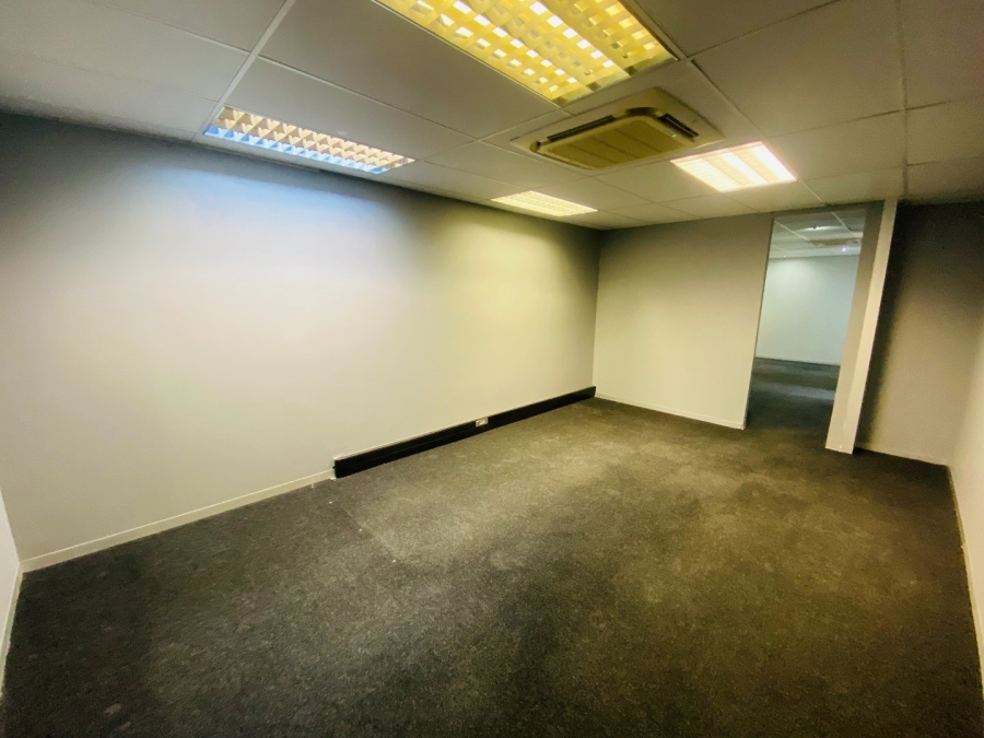 To Let commercial Property for Rent in Strubensvallei Gauteng
