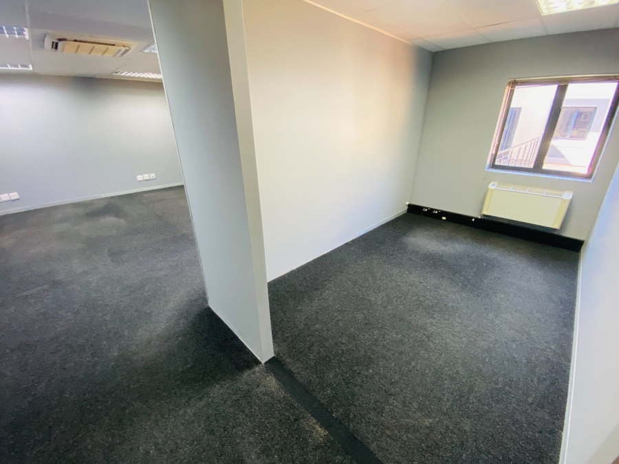 To Let commercial Property for Rent in Strubensvallei Gauteng
